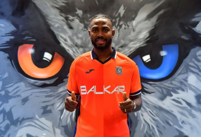 Başakşehir, Emmanuel Dennis transferini açıkladı