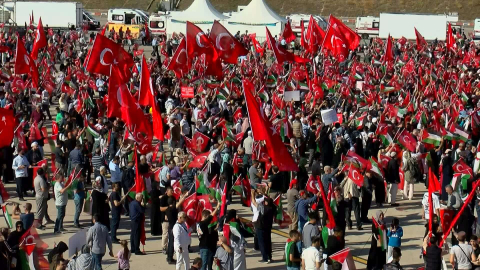 Ek bilgi ve fotoğraflarla // Büyük Filistin Mitingi için alana girişler başladı