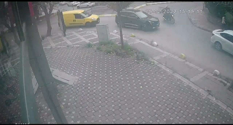 Eski futbolcu Oktay Derelioğlu ve eşine trafikte saldırı