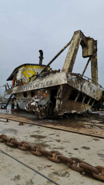 Batan 'Kafkametler' gemisinin kaptan köşkü denizden çıkarıldı