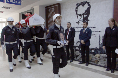 EDİRNE'de yaşamını yitiren polis memuru, törenle son yolculuğuna uğurlandı (VİDEO EKLENDİ)