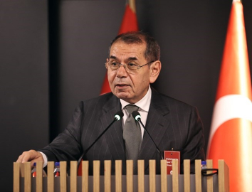 Dursun Özbek: Galatasaray’ın büyüklüğüne yakışır şekilde şampiyonluğumuzu kutlayalım