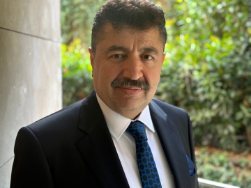 Bezmiâlem Vakıf Üniversitesi’nin yeni rektörü Prof. Dr. Adem Akçakaya oldu