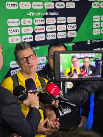 Giovanni Guideti: Buraya gelen taraftarlara daha iyi bir voleybol seyrettirmeyi isterdik / Haber ve fotoğraf eklendi