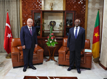 Milli Savunma Bakanı Güler, Kamerun Dış İlişkiler Bakanı Mbella ile bir araya geldi