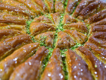 20 baklava numunesinin 5'inde bakteri çıktı