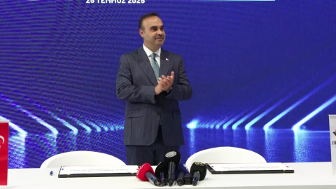 İstanbul - Bakan Kacır, IDEF 2025'e imza törenlerine katıldı