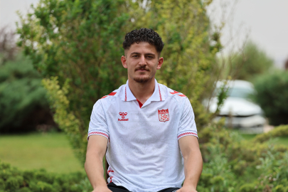 Emirhan Başyiğit: Sivasspor'u çok iyi yerlere getireceğimize eminim