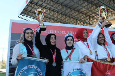 Sivas'ta düzenlenen Açık Hava Puta Şampiyonası madalya ve kupa töreniyle sona erdi