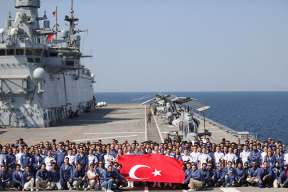 TCG Anadolu, ‘Zafere Yolculuk’ için Çanakkale'den İstanbul'a hareket etti/fotoğraf eklendi