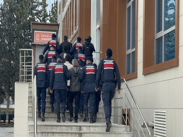 Yalova'da suda köpüklenme olayının sanığı: Suya temizlik malzemesi atmadım, kimin attığını bilmiyorum