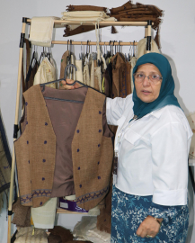 Emekli el sanatları öğretmeni, ehramı sandıktan çıkarıp kadınlara iş kapısı haline getirdi / Ek fotoğraflar