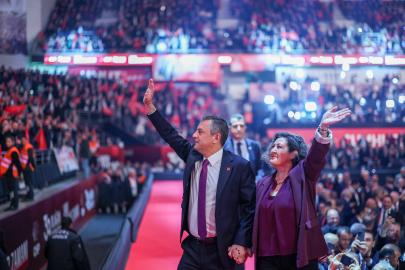 Özgür Özel: CHP, bizi eskiye döndürmek isteyenlerden arınacak